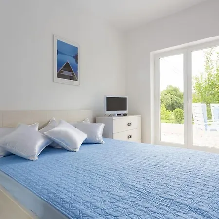 Holiday home Amica