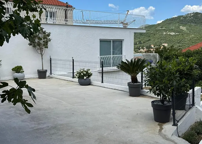 Amica Hébergement de vacances *